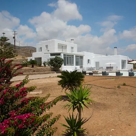 Chrissi Akti Astarti Paros חריסי אקטי